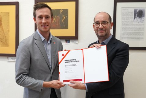 Prestižní akreditace ACCA pro program Finanční management